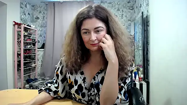 Helen1974 webcam