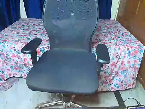Anushka-20 webcam
