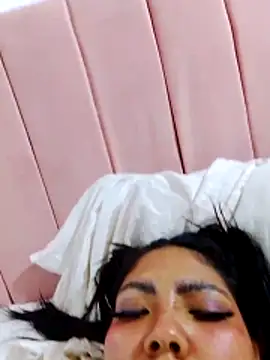 Izel_ webcam