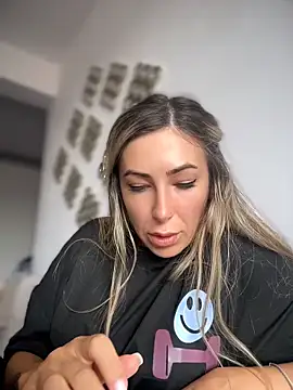 RaquelleDevon webcam