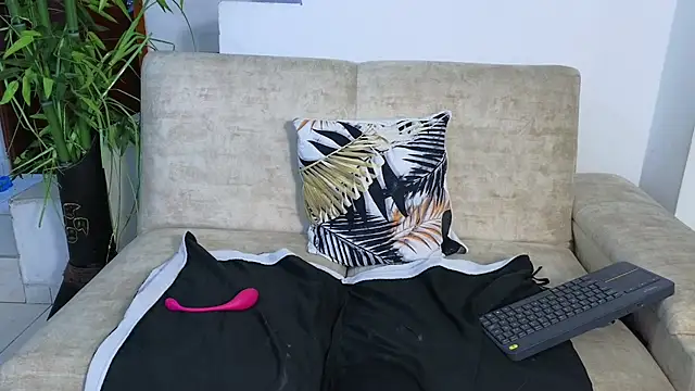 Lorenne_Miller webcam