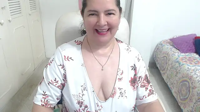 leonela_69 webcam