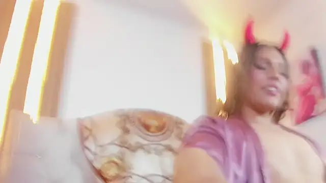 Alexa_Bravva webcam