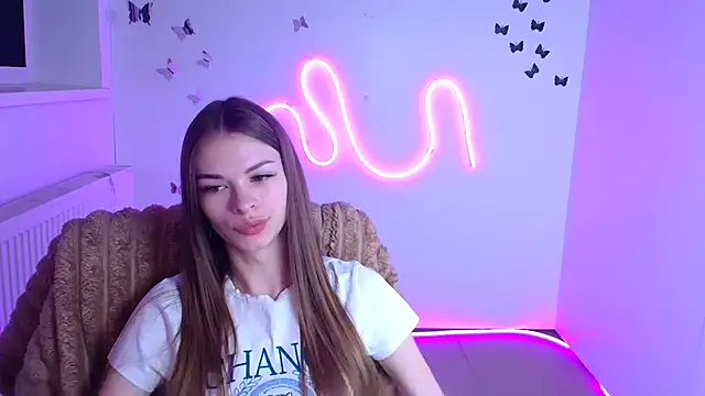 Lina_Loveuu webcam