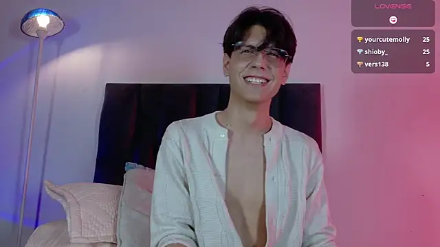 lui_x_dust webcam