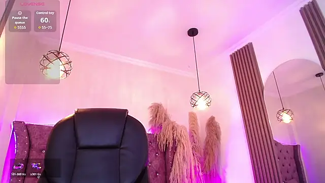 Amara_Davis1 webcam