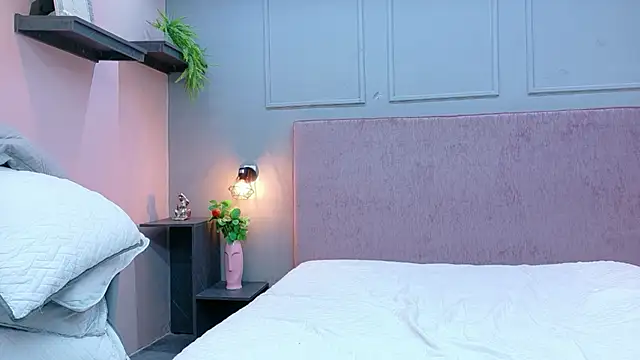 Ariana_Mold webcam