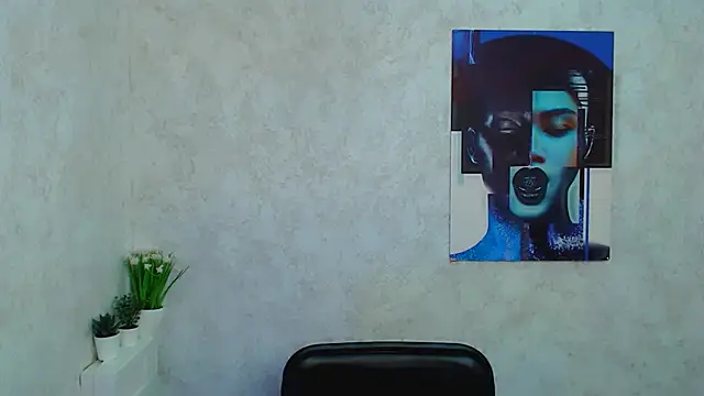 NicoleAura webcam