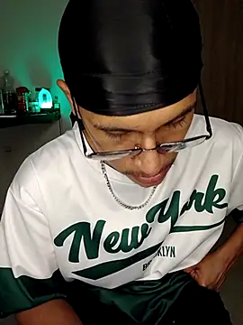 Lil_black009 webcam