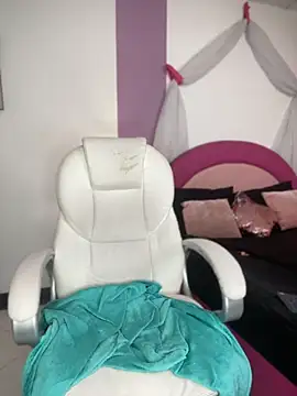 Naty_naked webcam