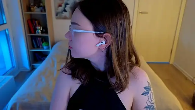MilenaSaint webcam