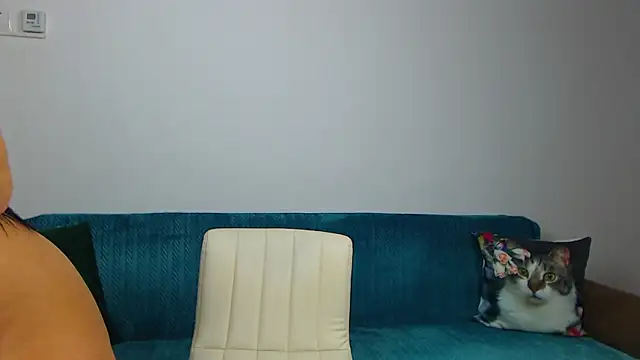 SaraDaisy live sex cam