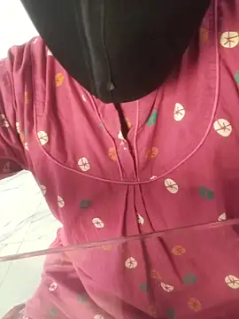 TamilAparna78 webcam