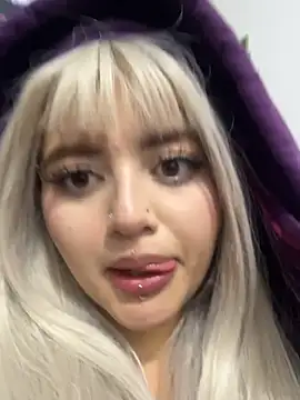 lya_nekko_ webcam