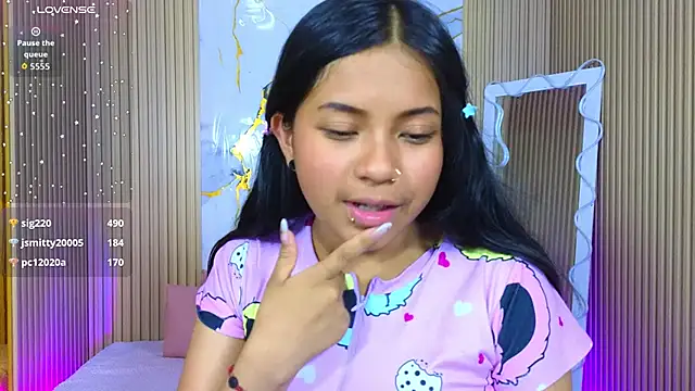 Maile_Tay webcam