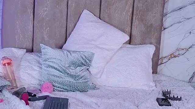 Pretty_Cherry_Pv webcam
