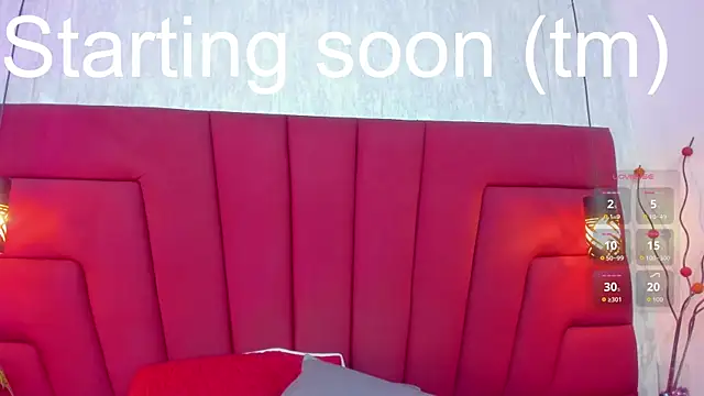 Maya_curvy webcam