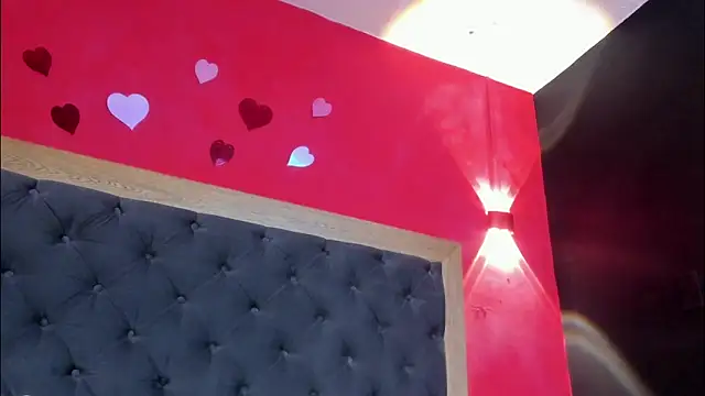 YayaHilton webcam