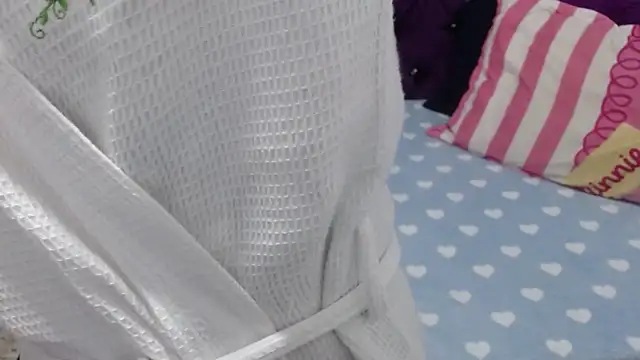 ariasmithog (F young) - show anal dildo :devil: :devil: