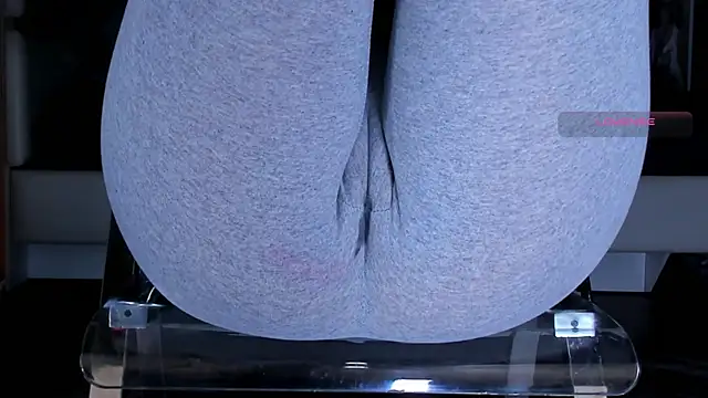 Cameltoe_squirt_inPants webcam