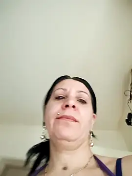 sugardiamonds - SugarDiamonds's free webcam - UK Sex Cams
