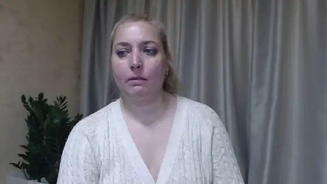 sweetpussy13 webcam