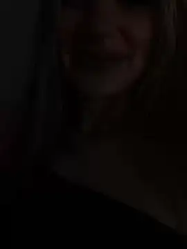 Alyxra webcam