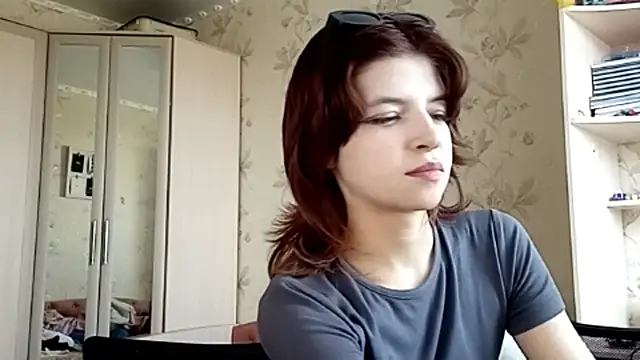 LowkeyIndigo webcam