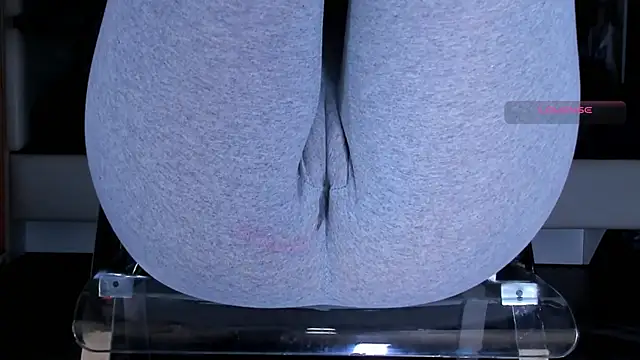 Cameltoe_squirt_inPants webcam