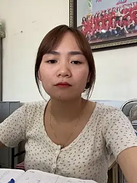Webcam Model (Bana-gibee)  is live.Free join now!