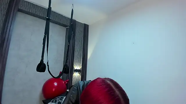 selene_red_ webcam