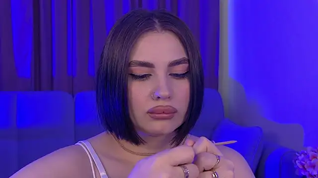 AdrianaToress webcam