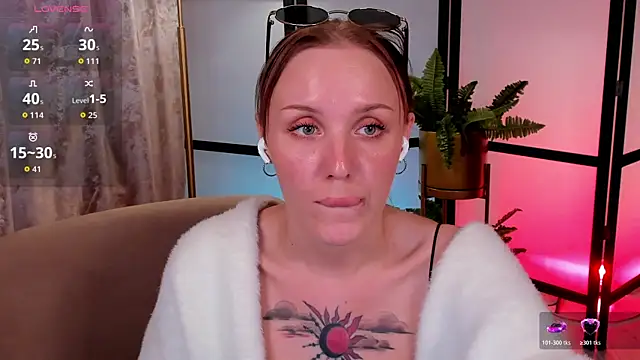 LianaFord webcam