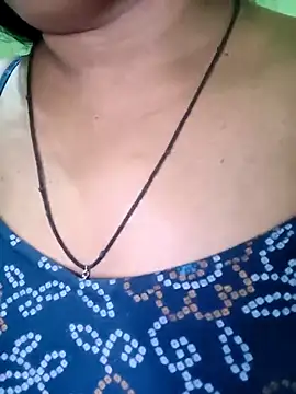 Hot_Priya08 webcam