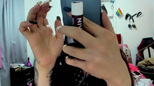 Sweet-Suck69 webcam