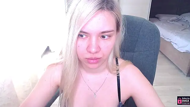 Lana__Nova webcam