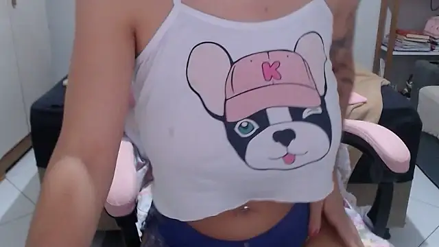 bustycarly webcam