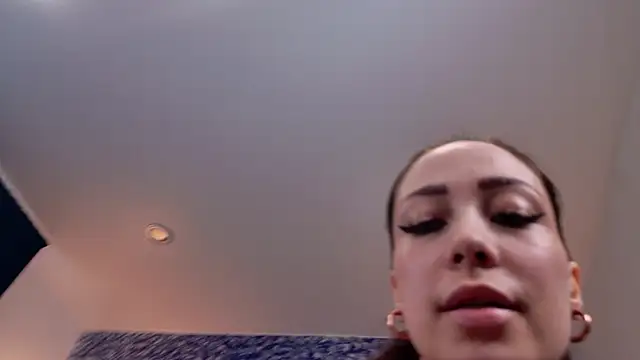 Miss_Mia_Murr webcam