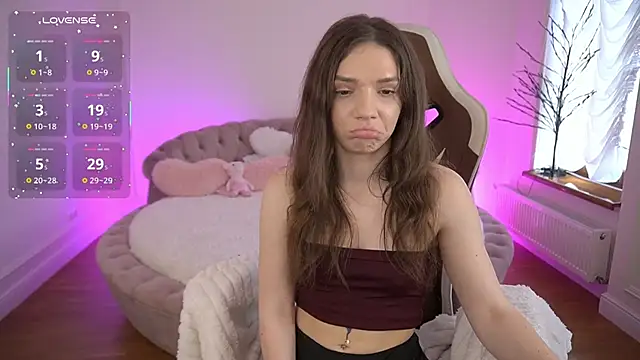 MirielleNymph webcam