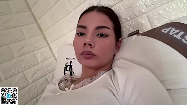 MarylnMonnier webcam