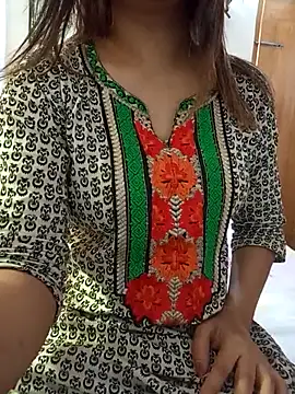 Webcam Model (Tanha18)  is live.Free join now!