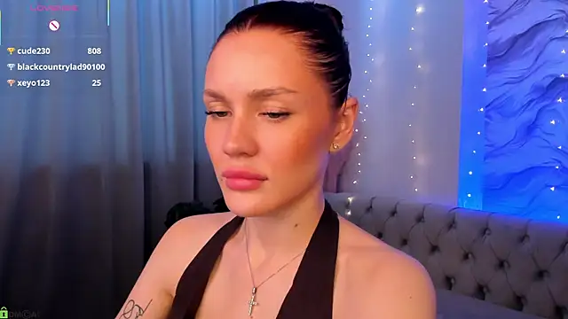 Aria_Mila webcam