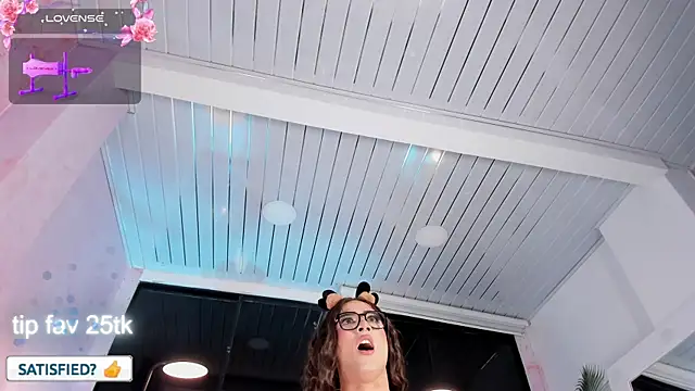 JESSI_NAOMI webcam
