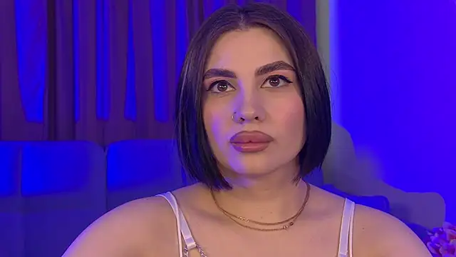 AdrianaToress webcam