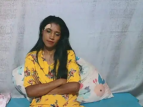 SexyIndianSky69 webcam
