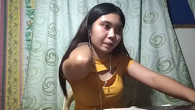 RegenaKhanponaphan webcam