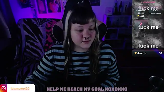 Bdsm_and_fries webcam