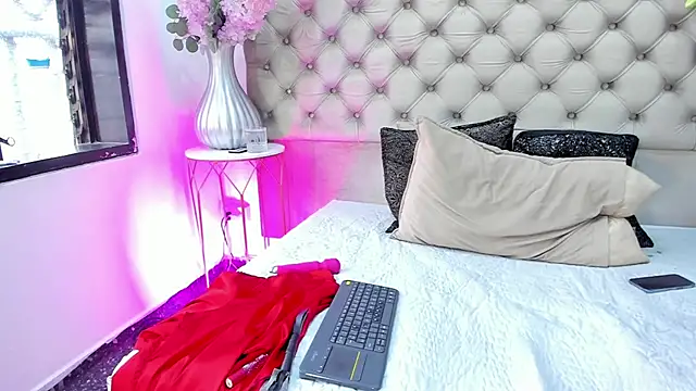 LezyTompson webcam