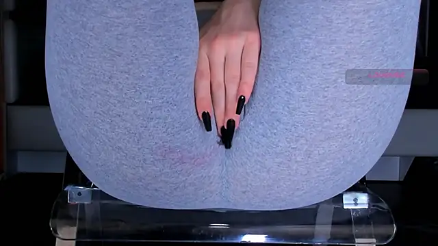 Cameltoe_squirt_inPants webcam
