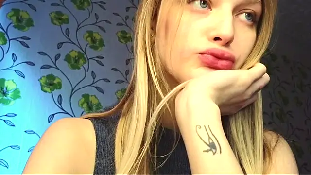 StarFrom_Hell webcam